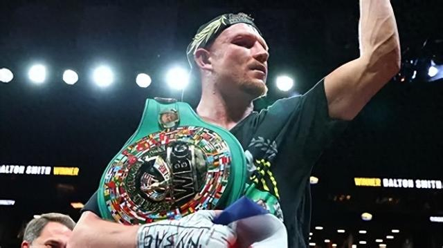 训练营受伤无缘强制卫冕，史密斯憾退普埃洛，蝇量级统一战顶替|WBC|谢菲尔德|拳王|WBA|桑多瓦尔_新浪体育_新浪新闻